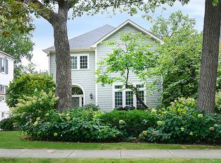 1346 Scott Ave, Winnetka, IL 60093