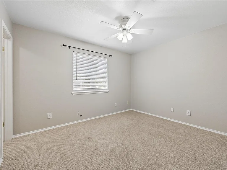 500 Millington Ln — Photo 29