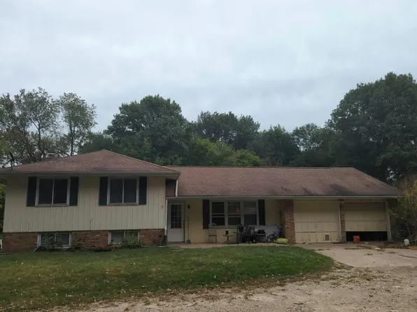 6314 N McClellan Rd, Elmwood, IL 61529