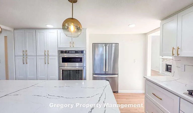 11204 NE 58th Pl — Photo 16