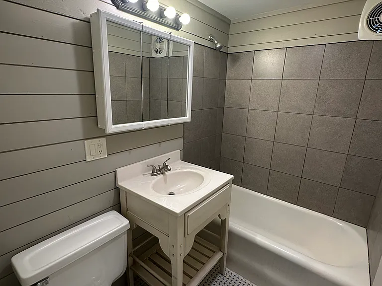 721 Mulberry St — Photo 6