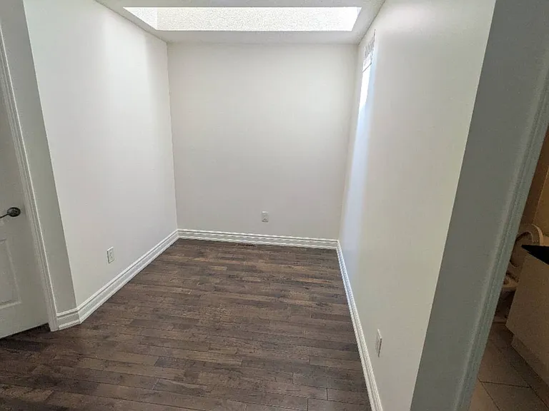 5030 Heatherleigh Ave #9 — Photo 10