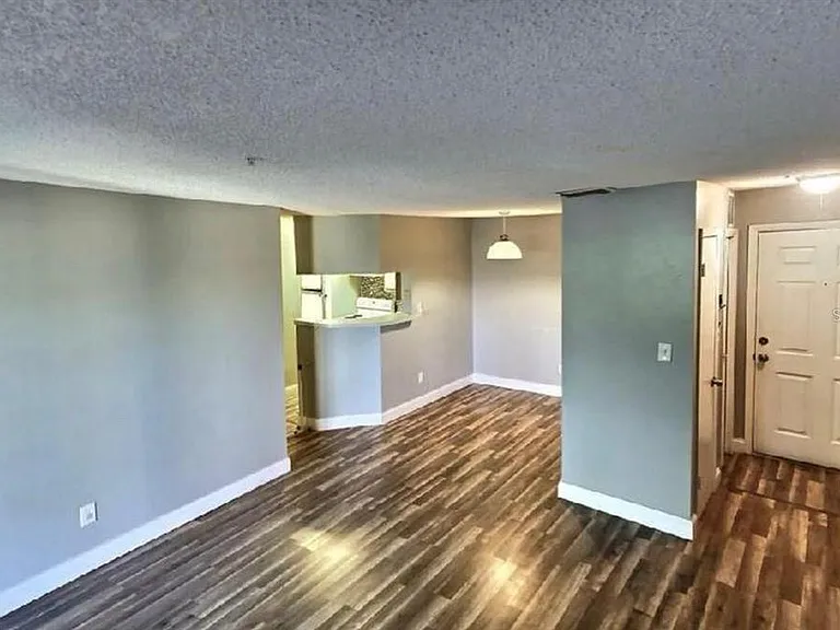 199 Afton Sq #107 — Photo 3