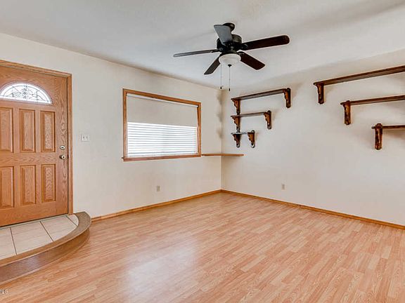 5th image of 3315 W Grovers Ave
