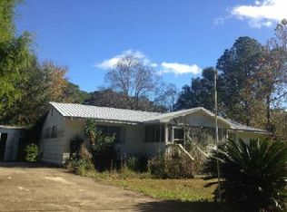 1237 Roys Rd #A, Gautier, MS 39553