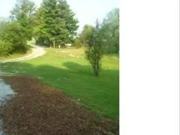 730 King Rd, Flat Rock, NC 28731