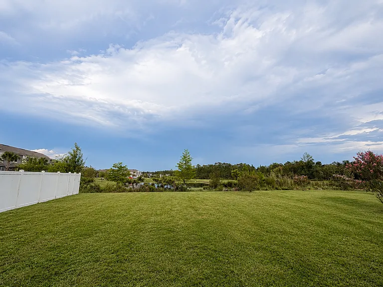 647 Sunny Stroll Dr — Photo 13