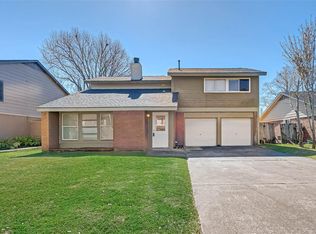 418 Tresvant Dr, Webster, TX 77598