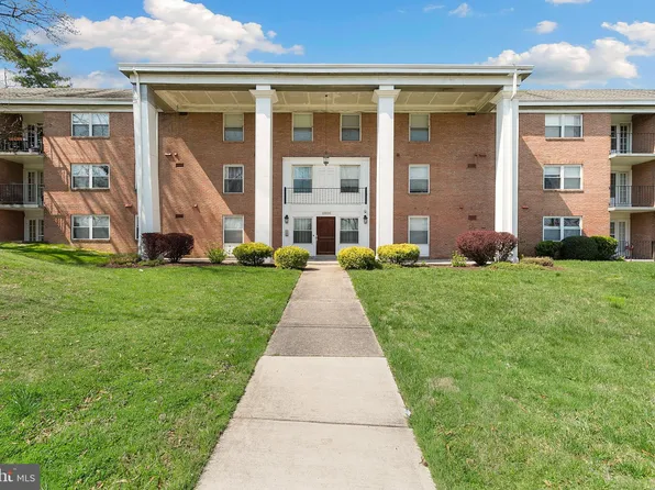 9808 47th Pl APT 301, College Park, MD 20740