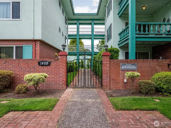 1408 20th Avenue #B-1, Longview, WA 98632