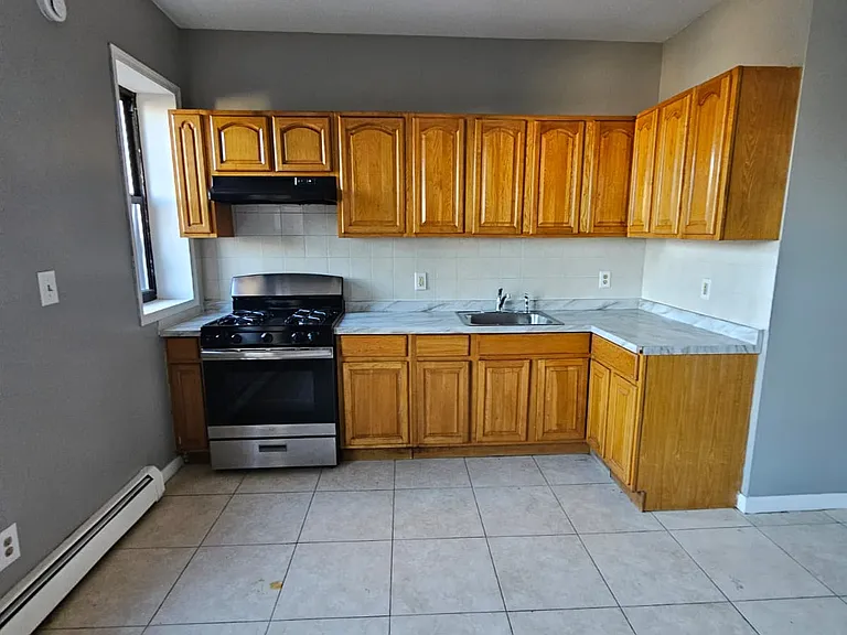 66 N 9th St #3J — Photo 7