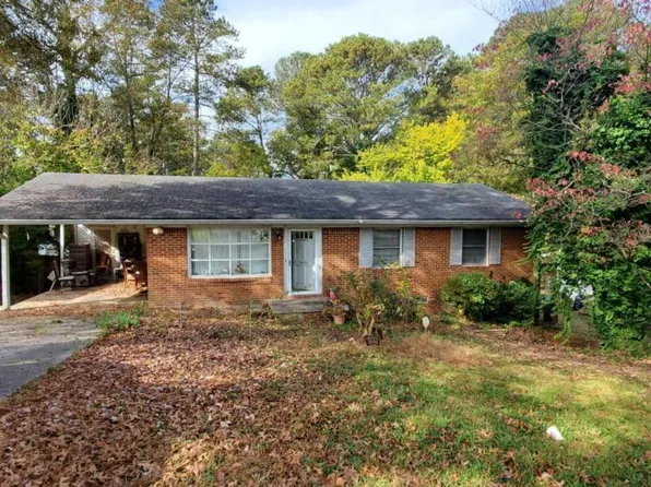 3989 Scott Dr, Forest Park, GA 30297