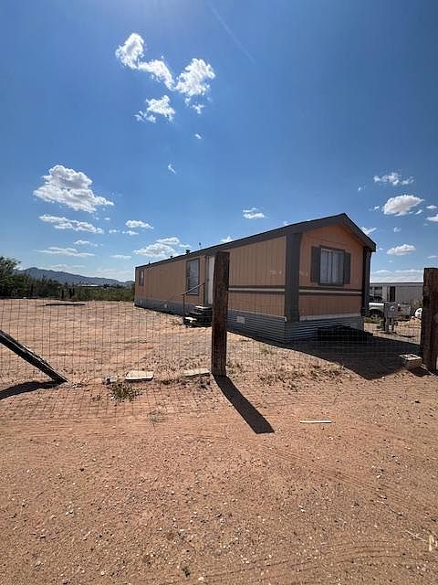 1st image of 751 Oasis Dr Space A