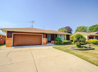 1435 W Grange Ave, Milwaukee, WI 53221
