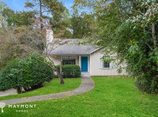 2624 Laurel View Dr, Snellville, GA 30039