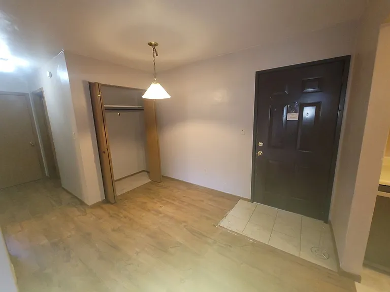 547 Turney St — Photo 7