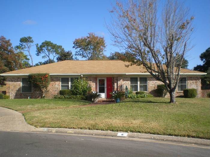 6 Cunningham Place Pensac