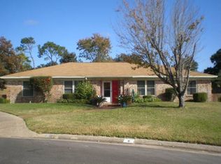 6 Cunningham Pl, Pensacola, FL 32506