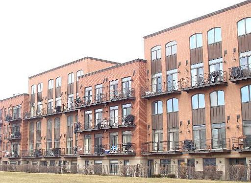 1st image of 1830 N Winchester Ave APT 307