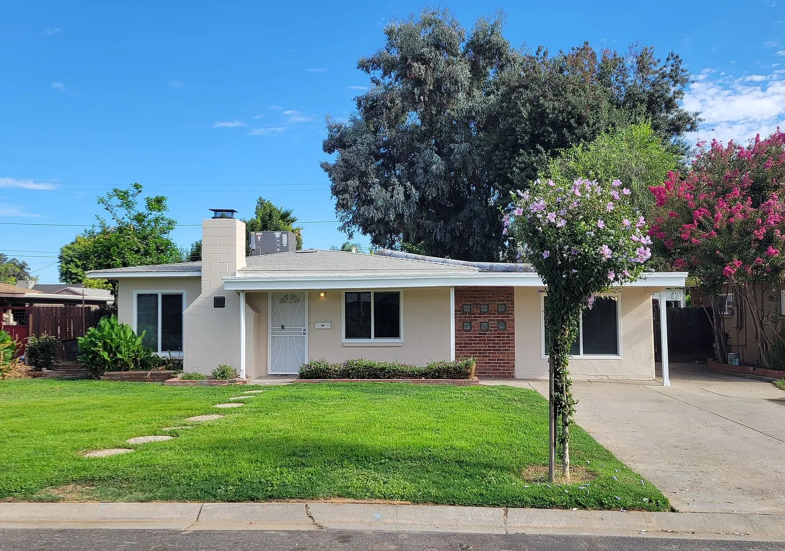 2321 Dora Street, Modesto, Calif. — Photo 2