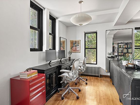 4th image of 100 Lexington Ave APT 2L