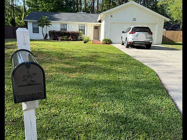 3709 Indian Princess Rd N