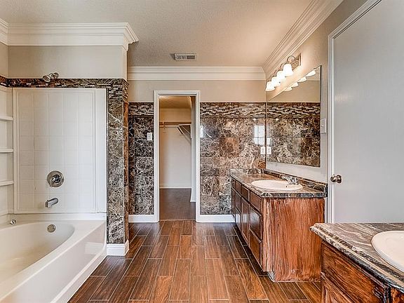 3rd image of 8516 Shallow Creek Dr