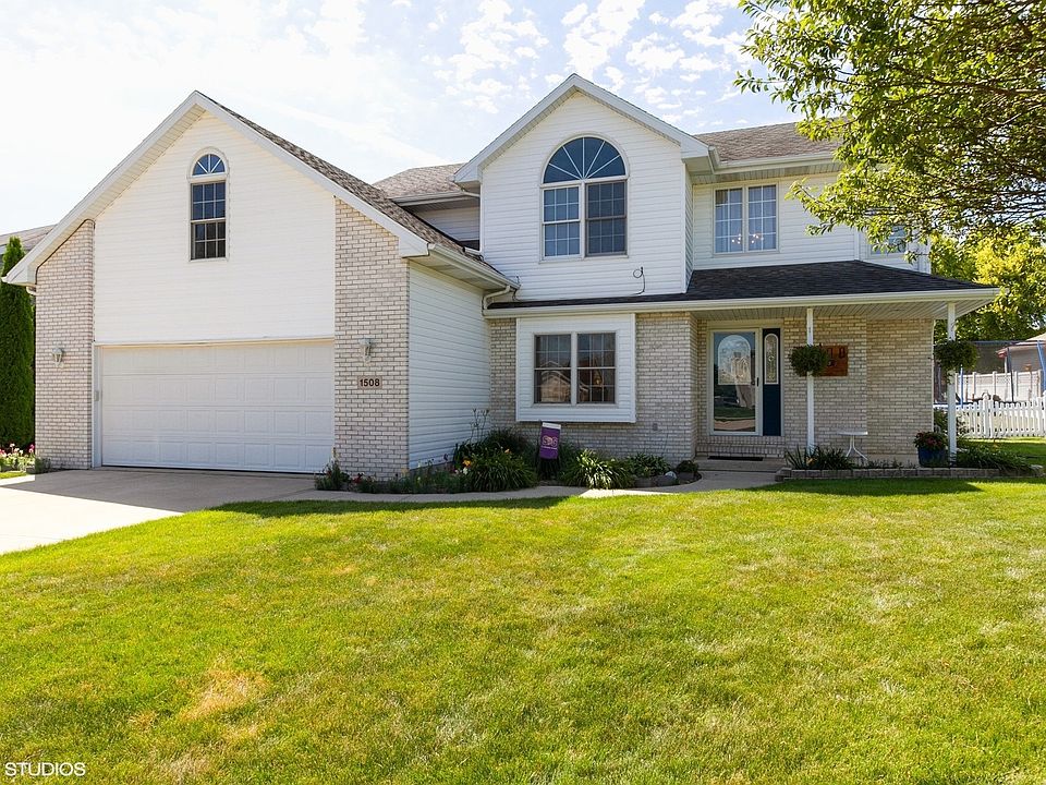 1st image of 1508 Surrey Dr
