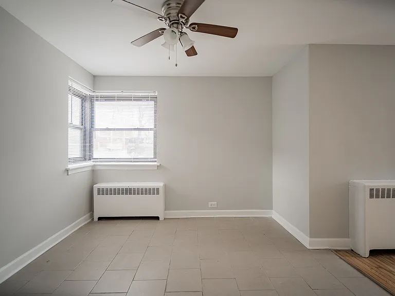 Dining Room 7347-G