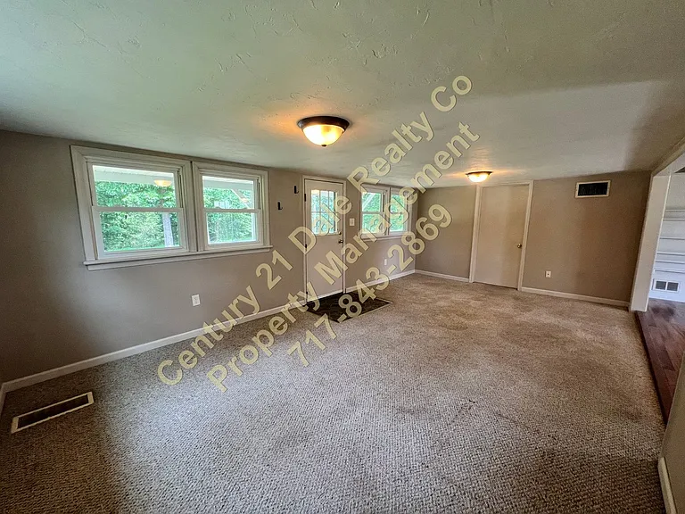 23 Pine Ridge Rd #23 — Photo 3