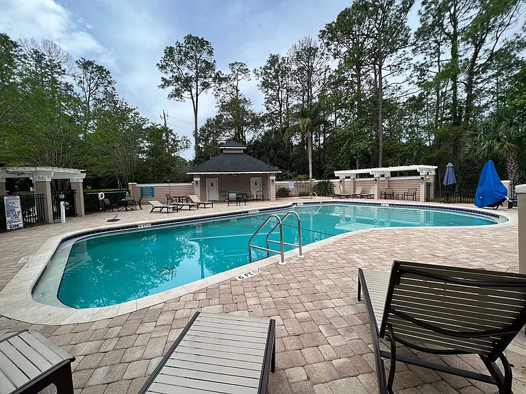 1449 Blue Heron Ln E — Photo 5