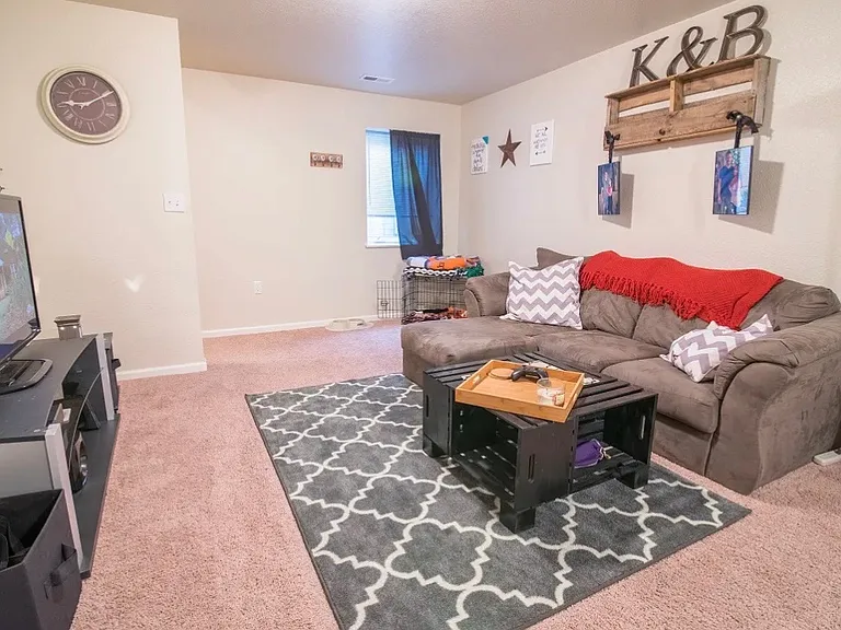 1403 State St #2 — Photo 11