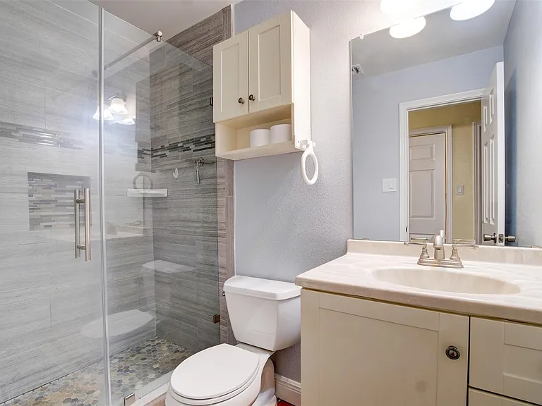 11840 Spring Grove Dr — Photo 12