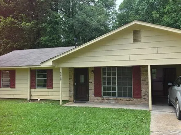 5629 Queen Mary Ln, Jackson, MS 39209