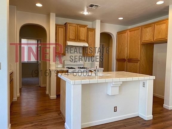 2nd image of 10022 Waterfield Dr