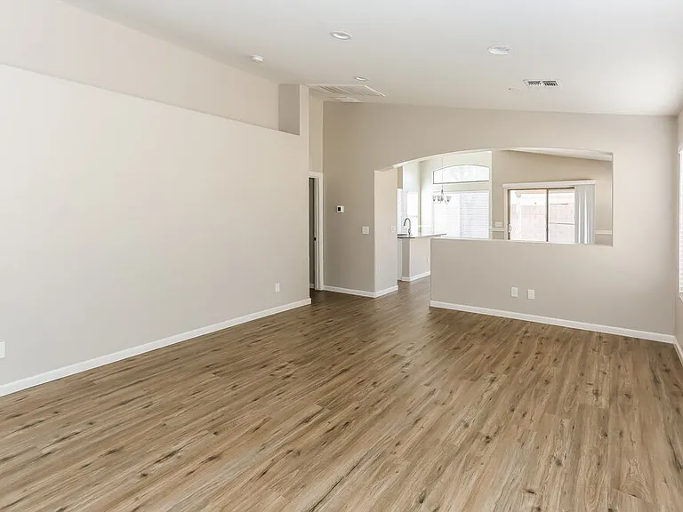 6418 W Magnolia St — Photo 6