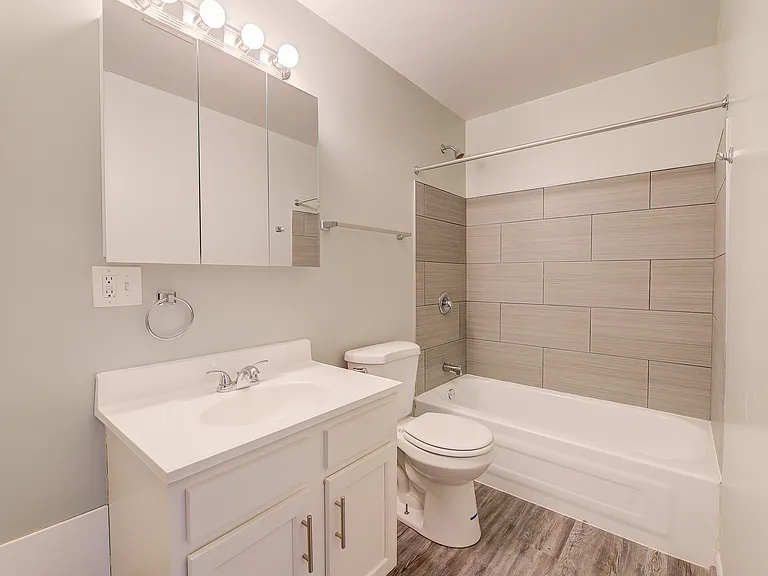 Johnson Legacy East — Photo 15