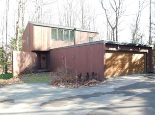 1285 Ponderosa Dr, Erie, PA 16509