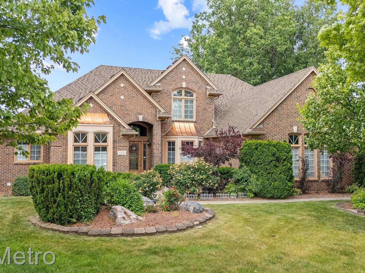 3953 Lake Forest Dr, Sterling Heights, MI 48314 | Zillow