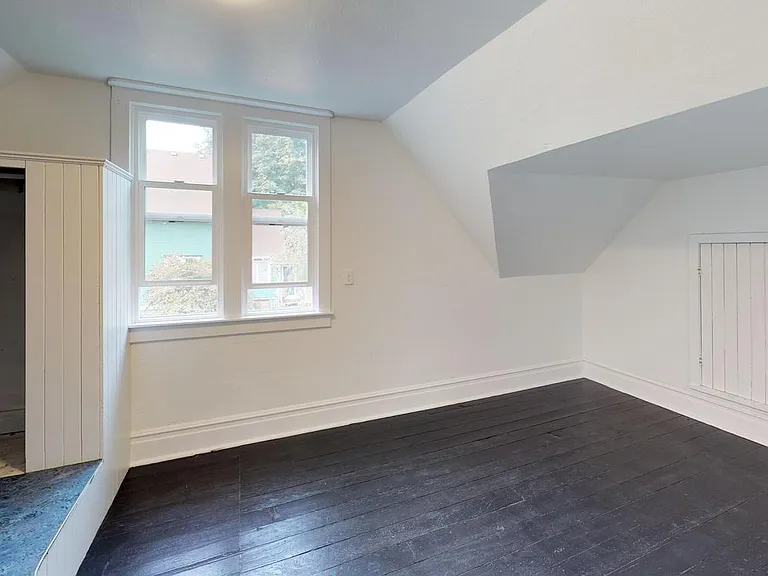 1730 SE 35th Pl #A — Photo 13