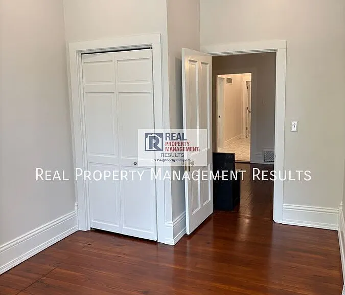 402 W Jennings St — Photo 13