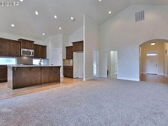 3rd image of 4701 NE 118th Ct