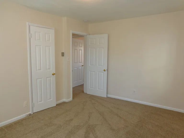 4626 Coronet Ave — Photo 11