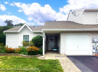 11 Sloop Sq, Freehold, NJ 07728