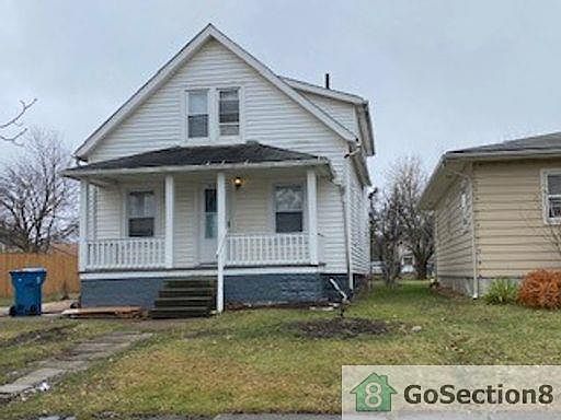 1st image of 1646 E 33rd St