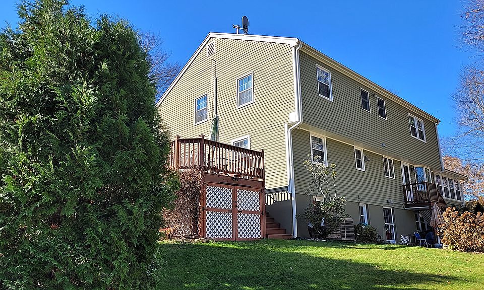 2nd image of 61 Woolsley Ave