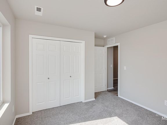 4th image of 19444 Susquehanna Way