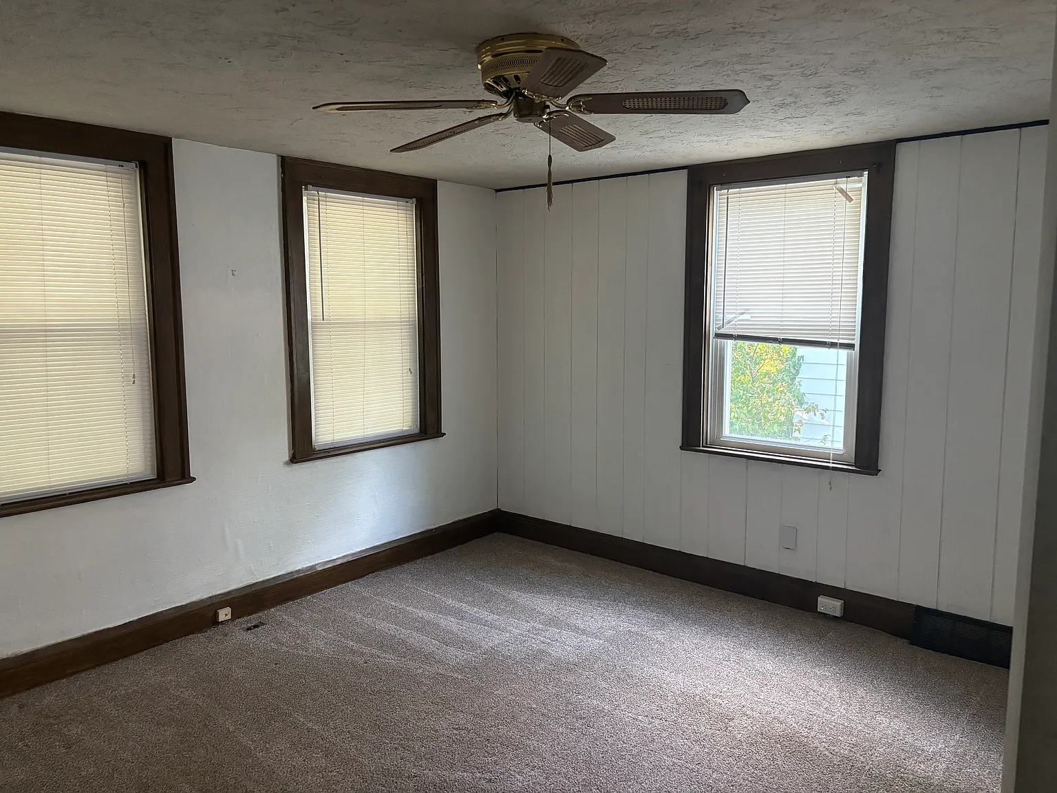 3 bed, 2000 sqft, $1,600 — Photo 3