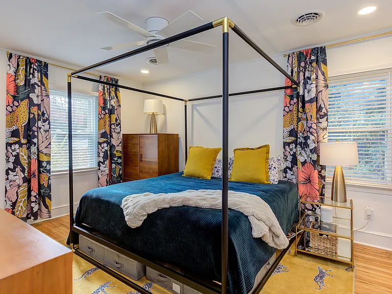 2606 Wade Ave — Photo 17