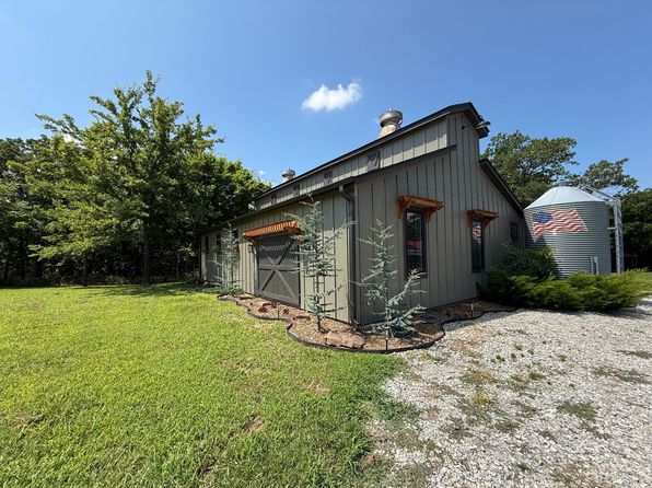 14794 Lake Rd